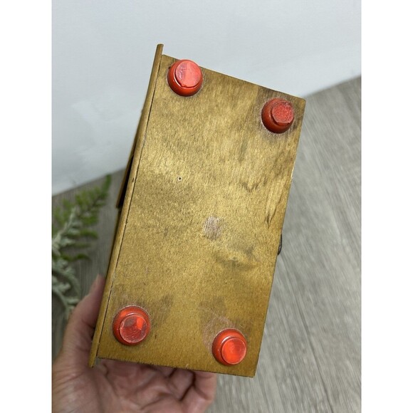 Vintage Wooden Bavarian Lodge Cabin Clock - Clock Works But House Needs TLC - Picture 9 of 12